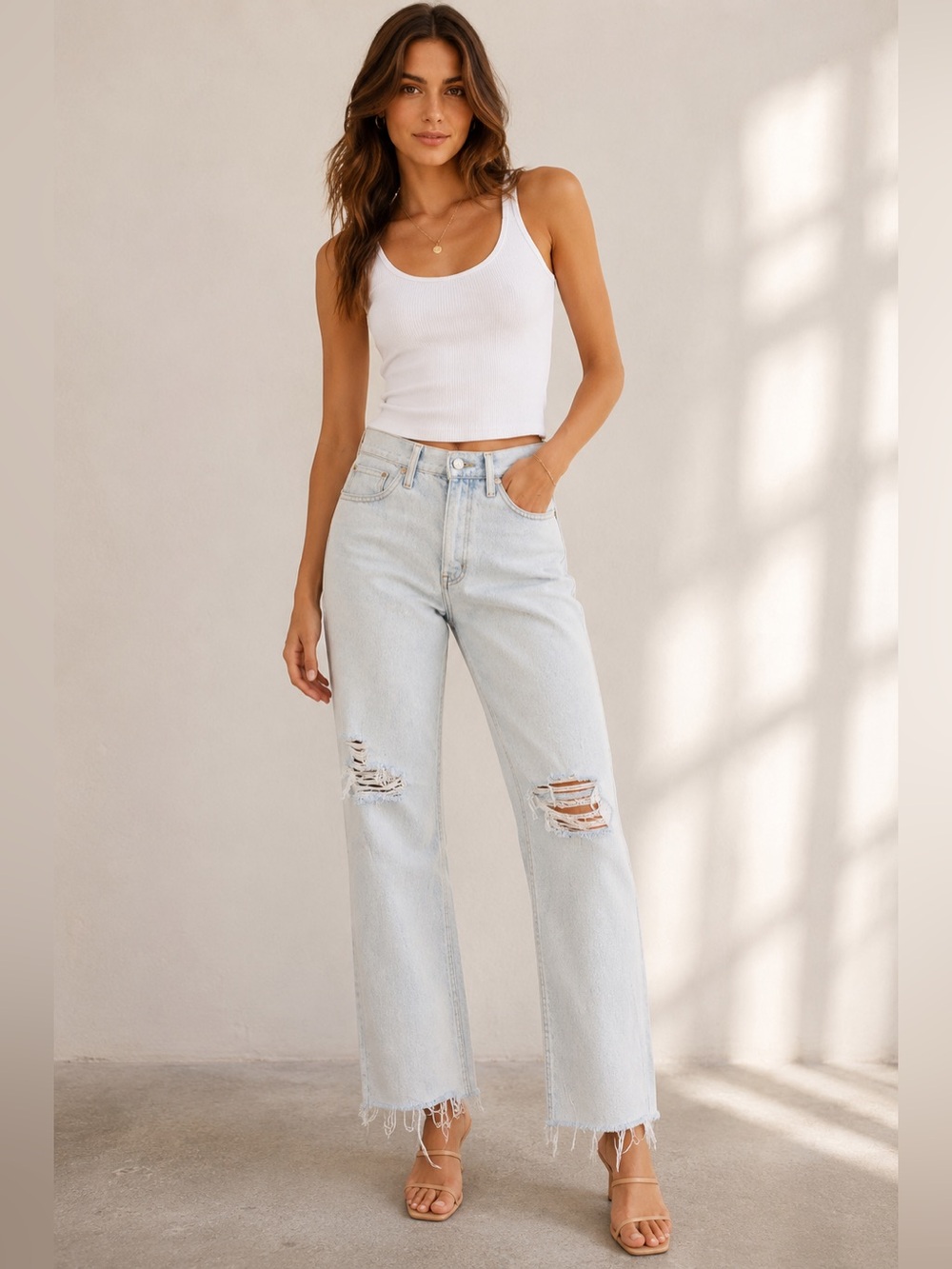 Madewell Perfect Vintage Light Wash Distressed Jeans 27